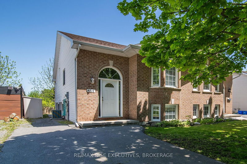484 Grandtrunk Ave, Kingston - East Gardiners Rd image-0-0