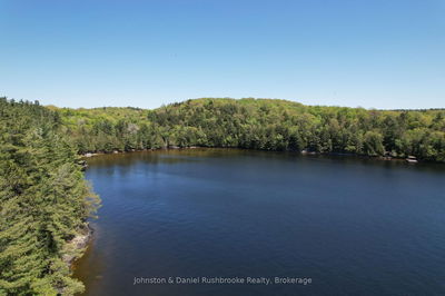 Unit 17 — 1247 Rosseau Lake 3 Rd, Muskoka Lakes - Cardwell image-0-4
