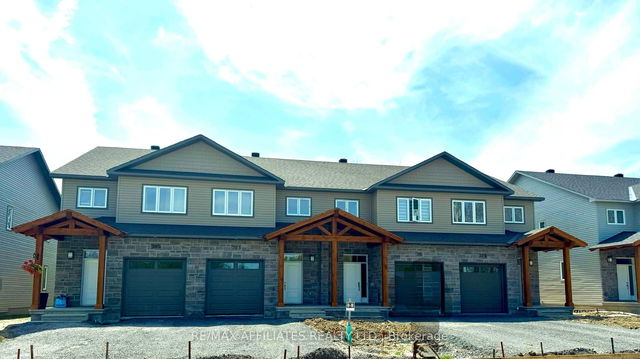 363 VOYAGEUR Place