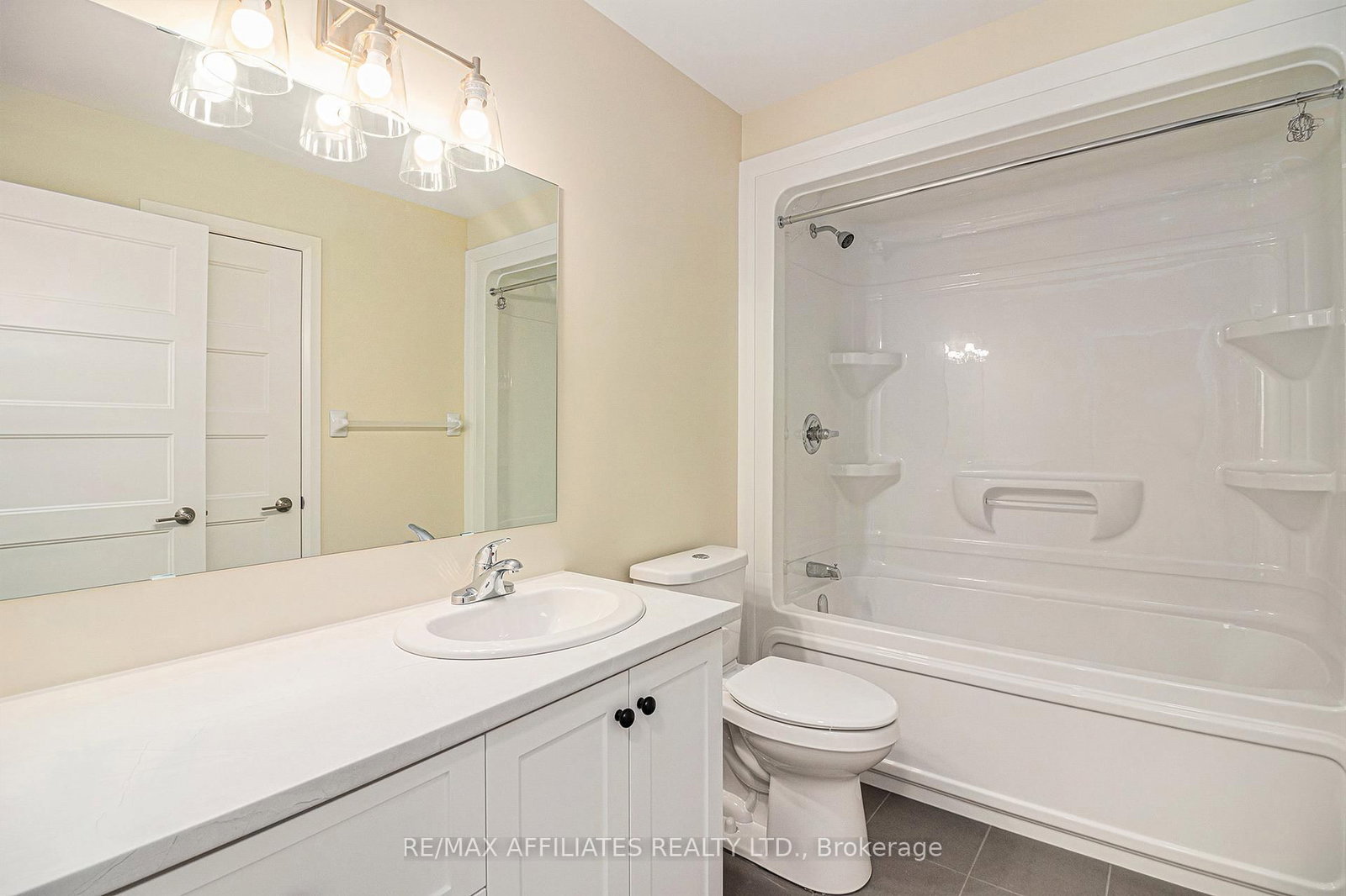 363 VOYAGEUR Place • Russell, ON photo 11