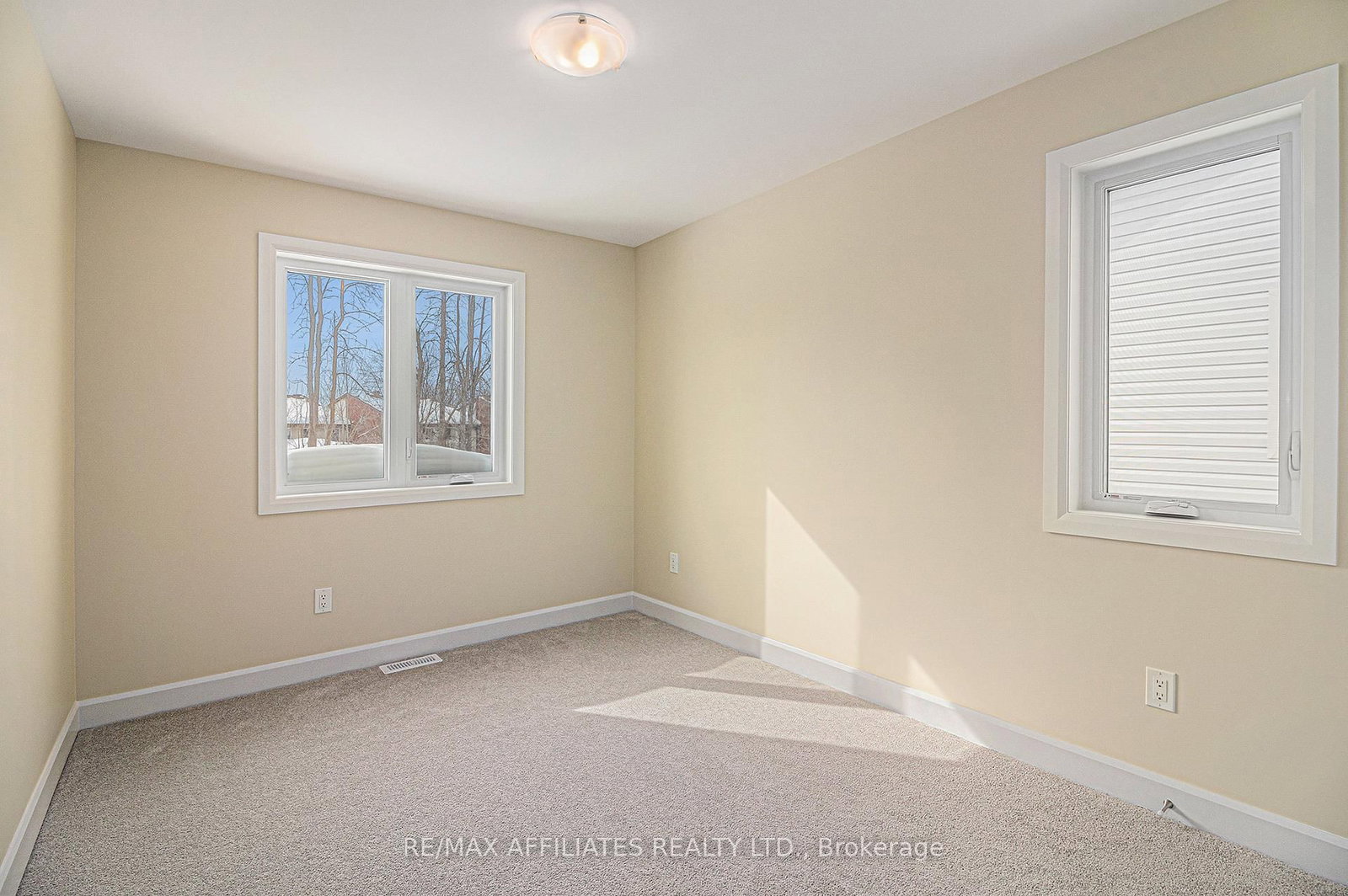 363 VOYAGEUR Place • Russell, ON photo 14