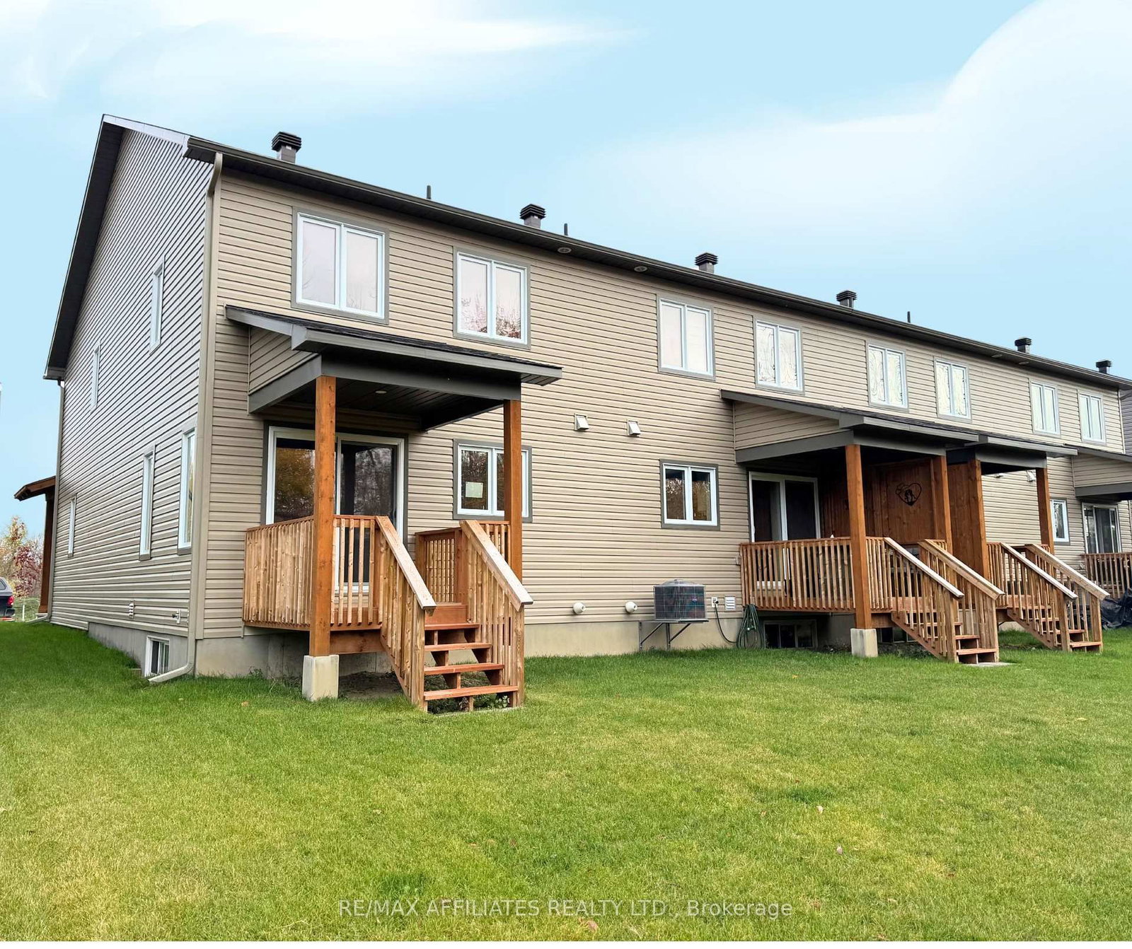 363 VOYAGEUR Place • Russell, ON photo 15