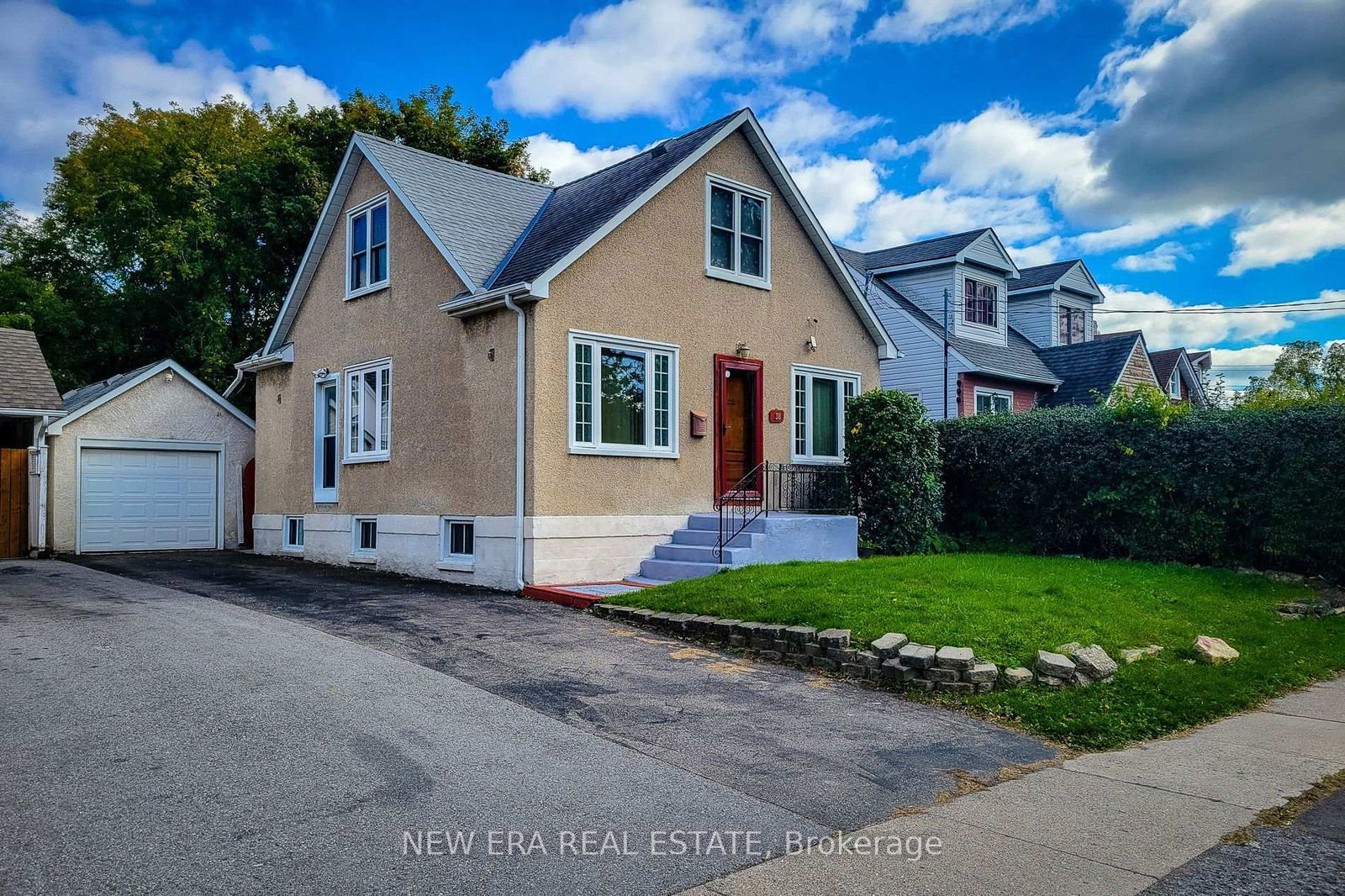 Listing photo 1