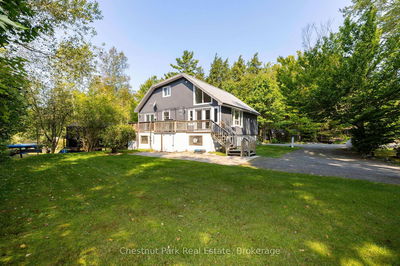 954 Dickie Lake Rd, Lake of Bays - Mclean image-0-2