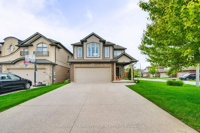 6479 Armelina Crescent
