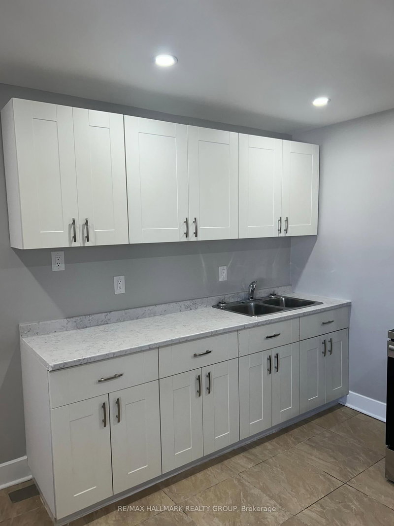 4 - 240 Marier Ave, Ottawa, K1L 5R1 | Image 3