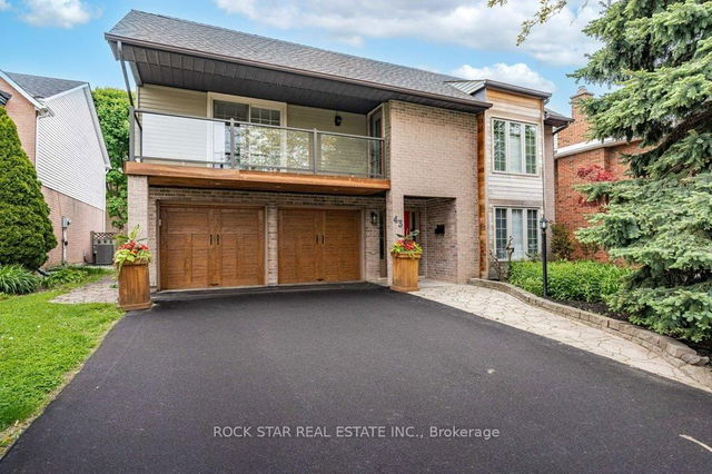 43 OCEANIC Drive