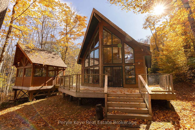 1042 S Menominee Rd, Lake of Bays - Mclean image-0-0