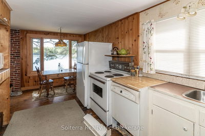 1185 Parkers Point Rd, Gravenhurst - Muskoka (S) image-0-3