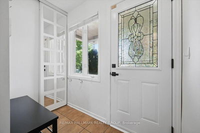 2083 Sacramento Dr, Orleans - Fallingbrook/Gardenway South image-0-2
