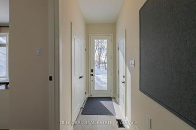 Unit 48 — 1055 Greensview Dr, Lake of Bays - Franklin image-0-2