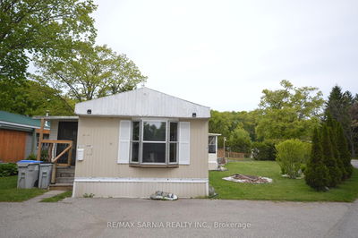 Unit 3 — 9839 LAKESHORE Rd, Lambton Shores - Grand Bend image-0-1