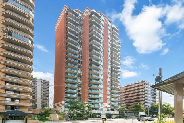 1802 - 570 LAURIER Avenue
