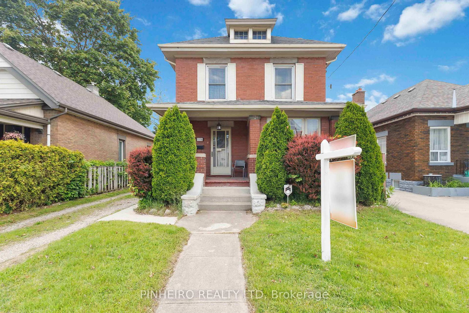 Listing photo 2