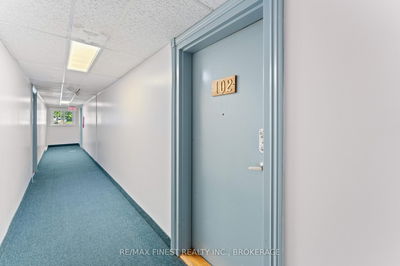 Unit 102 — 580 Armstrong Rd, Kingston - East Gardiners Rd image-0-4
