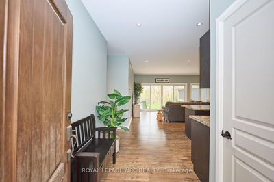 20 Henry St, Niagara-on-the-Lake - Virgil image-0-4