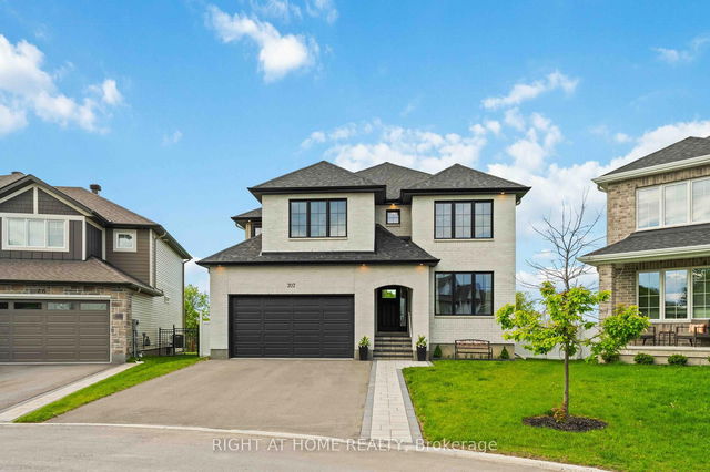 707 Kirkham Crescent