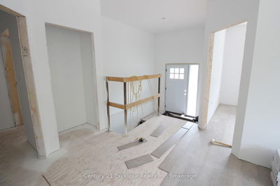 195 Garafraxa St, Centre Wellington - Fergus image-0-4