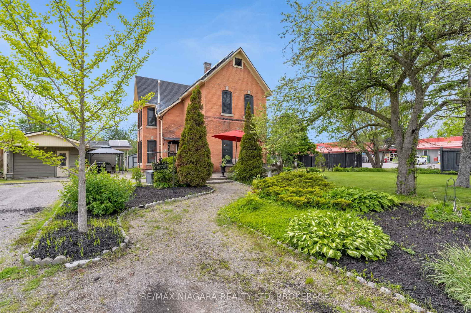 Detached House for sale at 367 Crescent Road, Fort Erie, Crescent Park, L2A 4P4 - MLS: X12178648