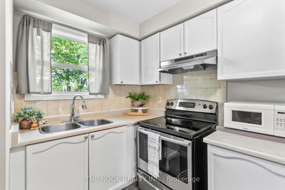 136 Peacock Blvd, Port Hope - Port Hope image-0-2