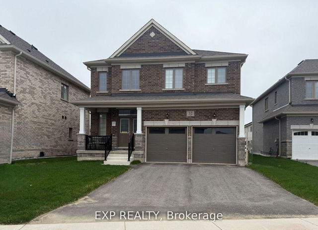 32 Doc Lougheed Avenue