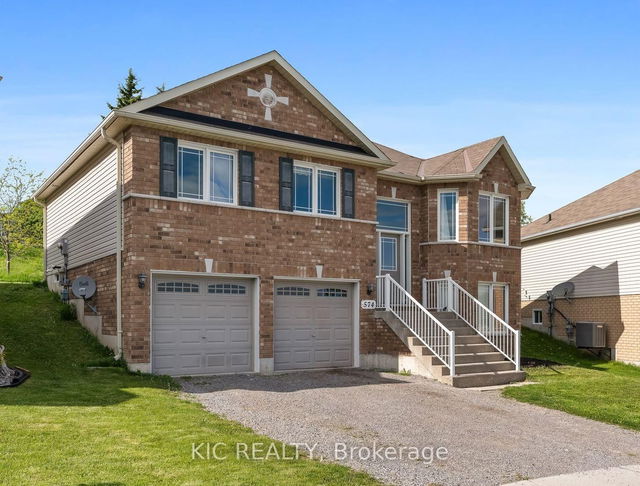 574 Clancy Crescent