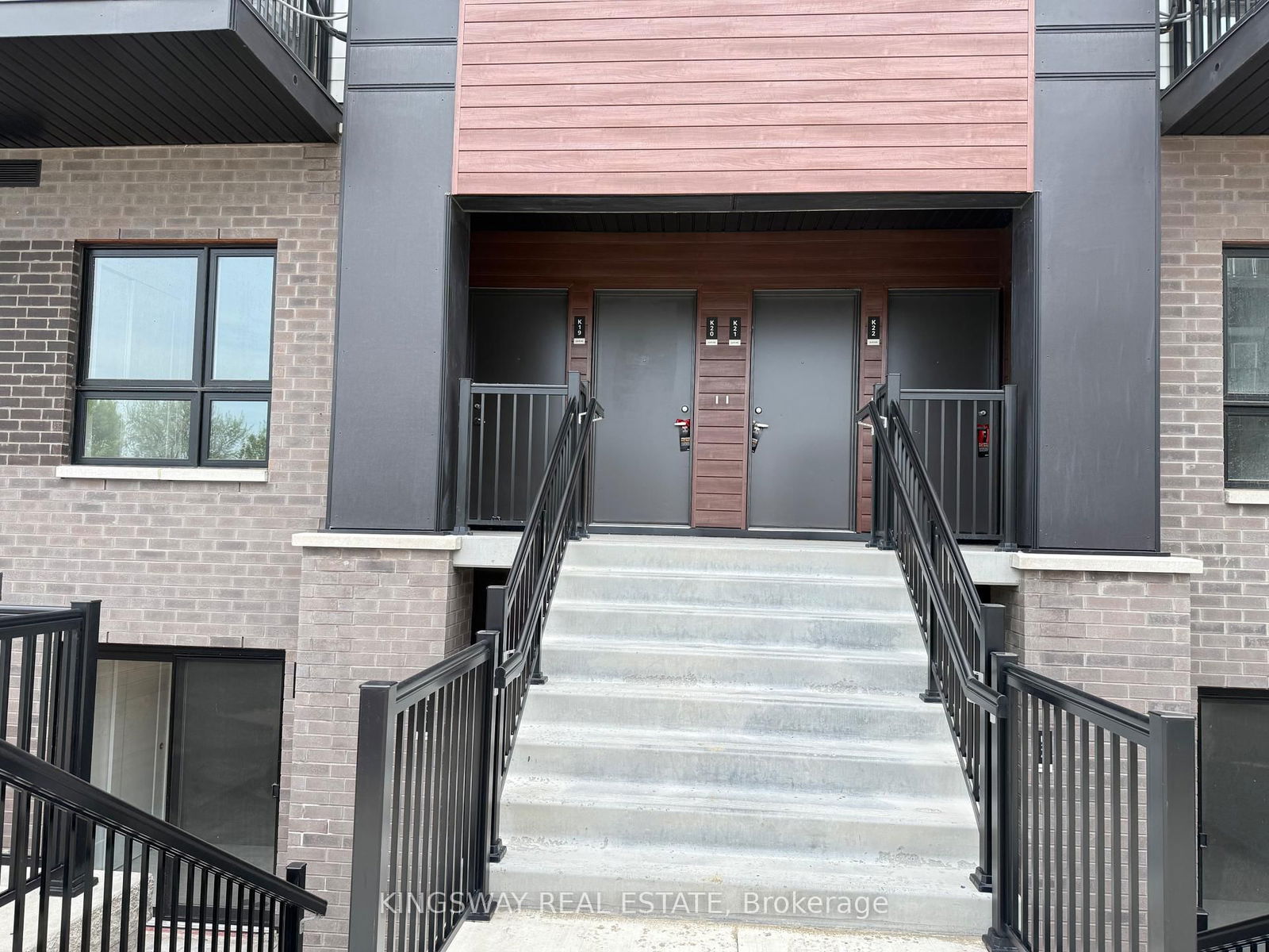 Townhouse for lease at K19-40 Palace Street, Kitchener, N2E 0L2 - MLS: X12179045