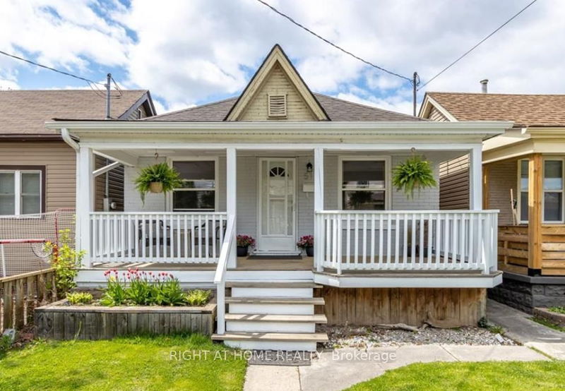 51 Fairview Ave, Hamilton - Crown Point image-0-0