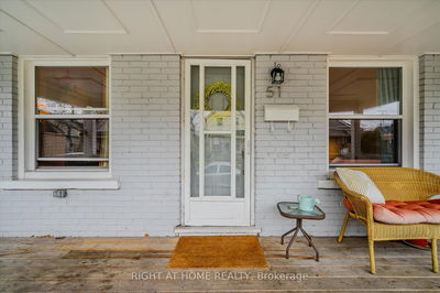 51 Fairview Ave, Hamilton - Crown Point image-0-2