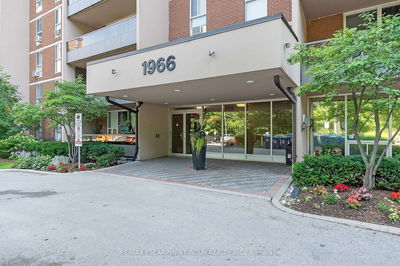 Unit 402 — 1966 Main St, Hamilton - Ainslie Wood image-0-1