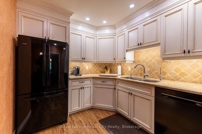 Unit 101 — 121 Waterloo Ave, Guelph - Downtown image-0-3