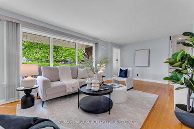 1017 Brucedale Ave, Hamilton - Sherwood image-0-4