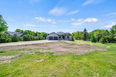 8357 Goosemarsh Line, Lambton Shores - Grand Bend image-0-4