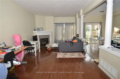 524 Stonehenge Dr, Hamilton - Ancaster image-0-4