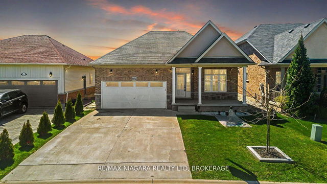 4432 Cinnamon Grove