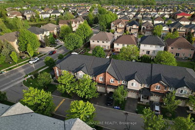 Unit 48 — 60 Cloverleaf Dr, Hamilton - Ancaster image-0-1