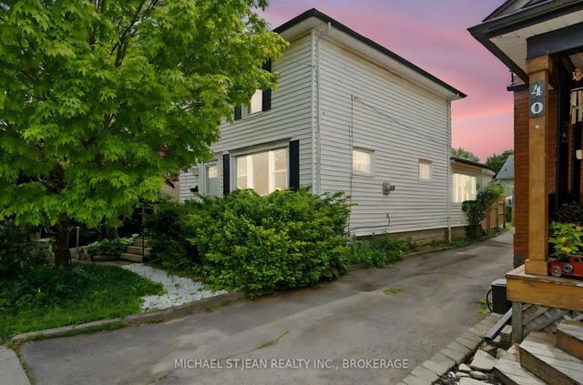 42 Chaplin Avenue