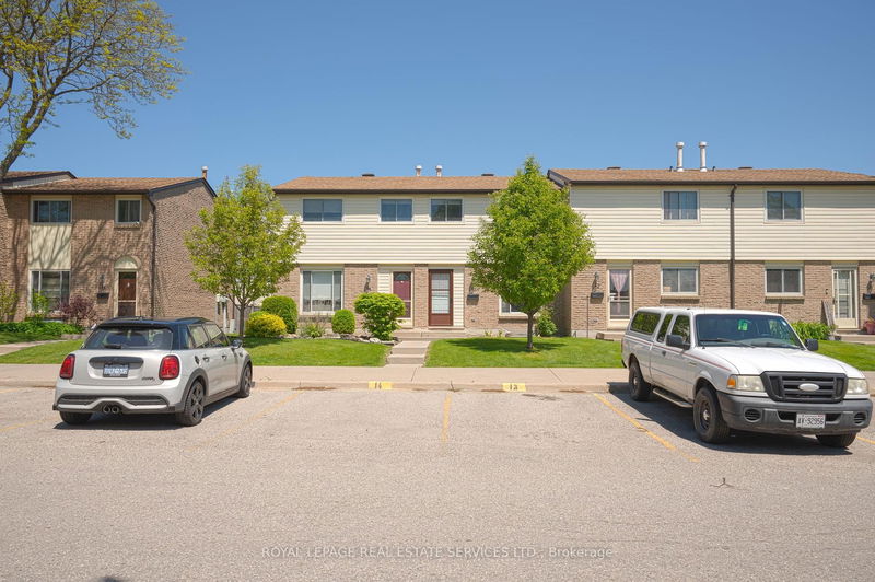 Unit 13 — 215 Trudeau Dr, Sarnia - Sarnia image-0-0