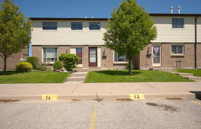 Unit 13 — 215 Trudeau Dr, Sarnia - Sarnia image-0-3