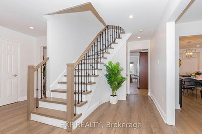 33 Meaghan St, Hamilton - Waterdown image-0-4