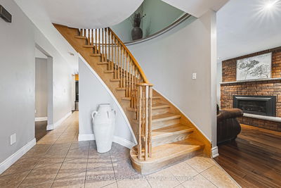 412 Melanie Cres, Hamilton - Ancaster image-0-4