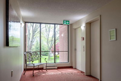 Unit 220 — 150 Wilson St, Hamilton - Ancaster image-0-3