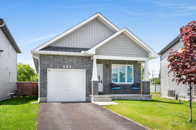 625 Robert Street