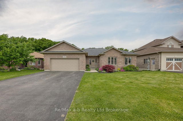 27 Shelton Drive
