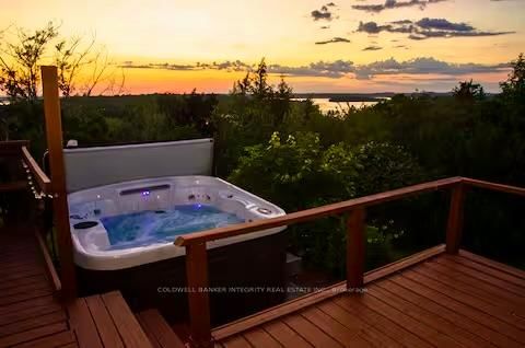 426 Sunset Crescent
