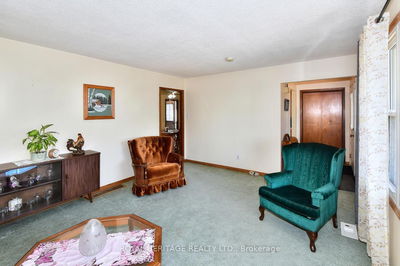 1147 Chemong Rd, Peterborough North - 1 North image-0-4