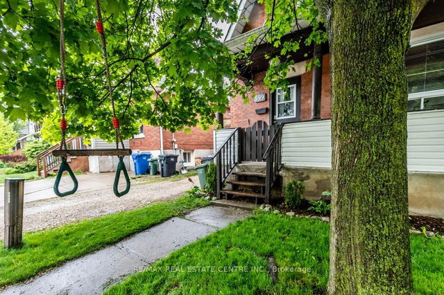 599 Woolwich Street