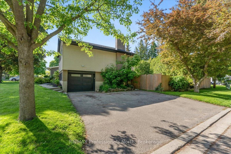 3 Scotia Ave, Brantford, N3R 5P9 | Image 3