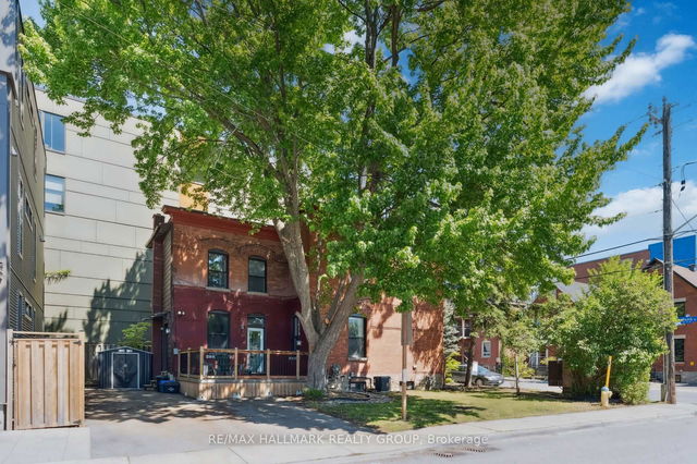 322 Booth Street