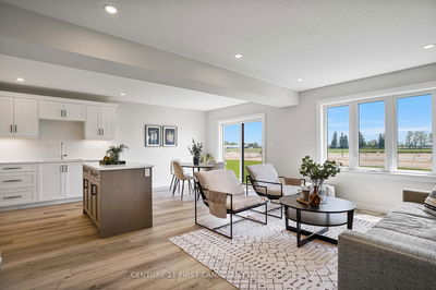 64 Postma Cres, North Middlesex - Alisa Craig image-0-4